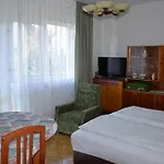 果园套房公寓 Hévíz